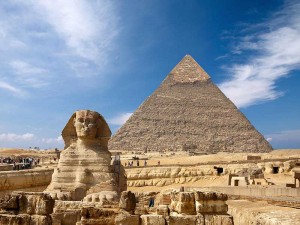 Die Cheops Pyramide und die Sphinx