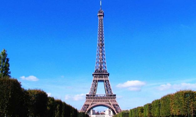 Wie Hoch ist der Eiffelturm