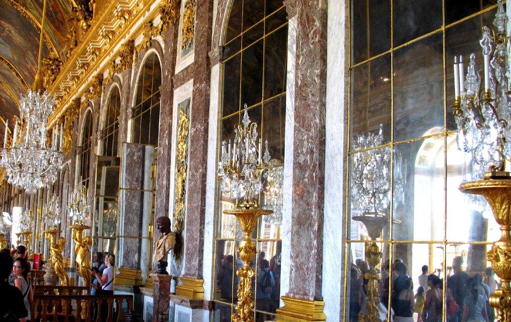 Wie groß ist das Schloss von Versailles
